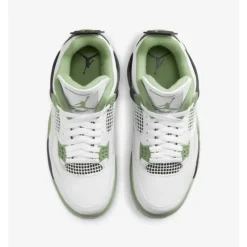 Air Jordan 4