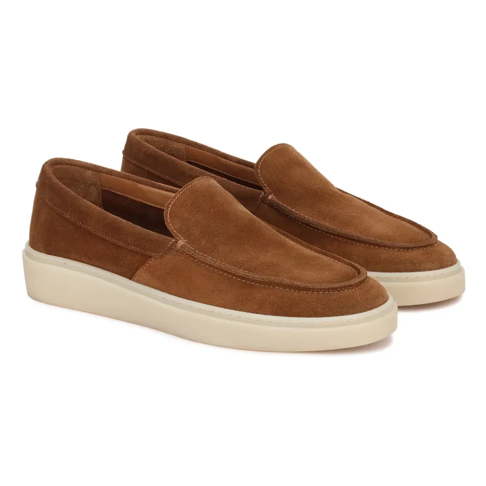 Baskets en daim marron Kazar pour hommes avec une coupe mocassin