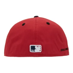 Casquette de baseball brodée avec détail en silicone