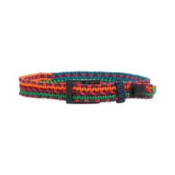 Ceinture tressée avec étiquette métallique