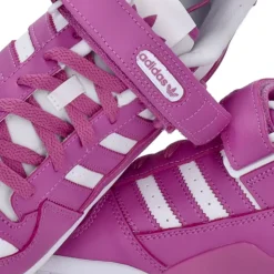 Chaussure de basketball basse
