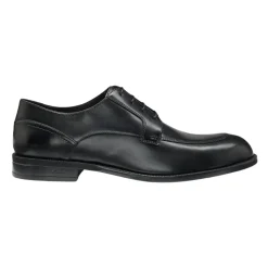 Chaussures à lacets