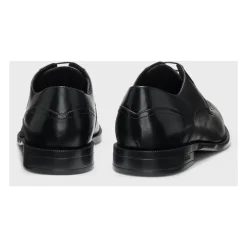Chaussures à lacets