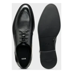 Chaussures à lacets