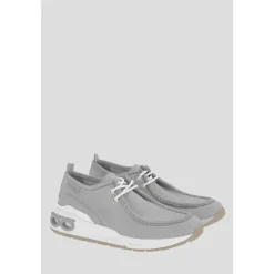 Chaussures à lacets