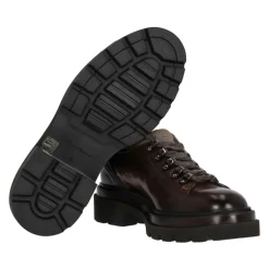 Chaussures plates alpines en cuir marron