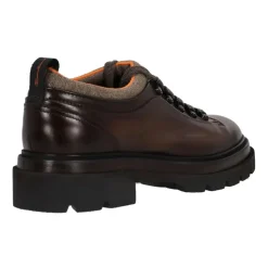 Chaussures plates alpines en cuir marron