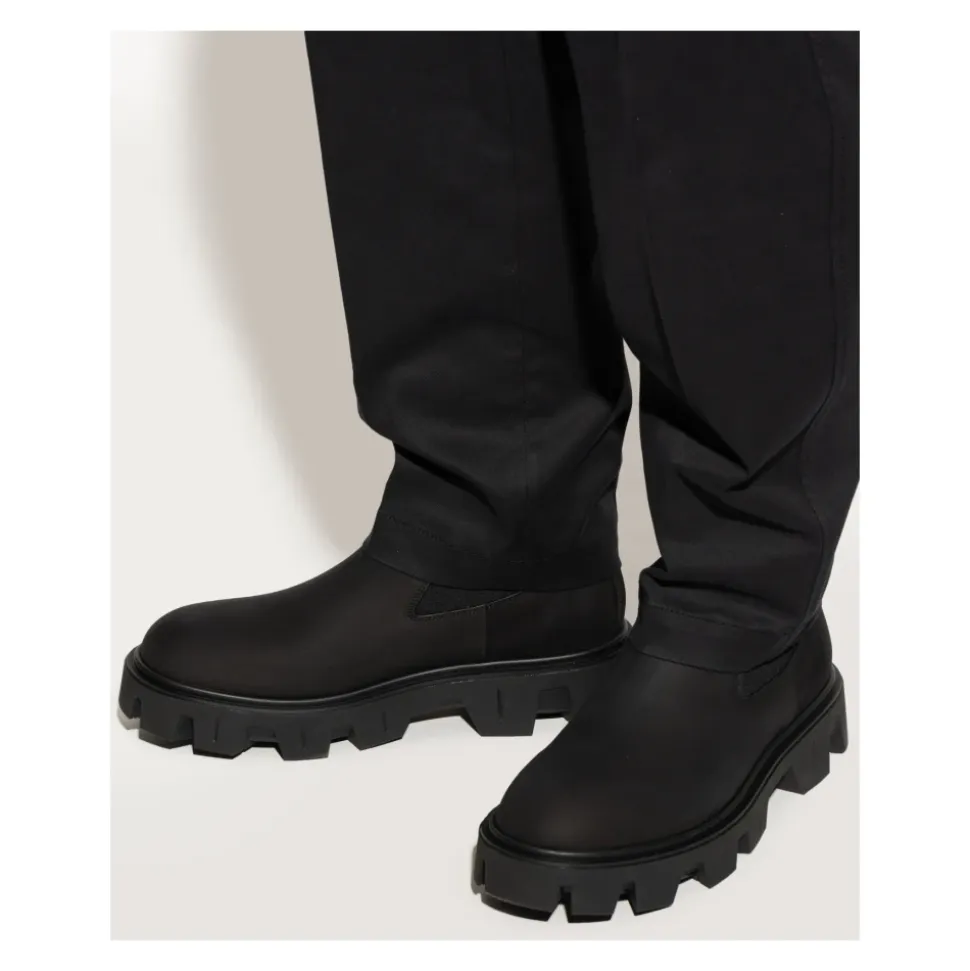 Chelsea boots Peak City