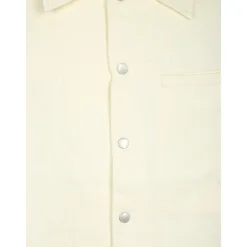 Chemise en tissu écru. Courte