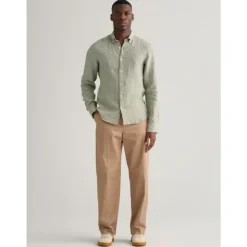 Chemise Slim en Lin avec Col Boutonné