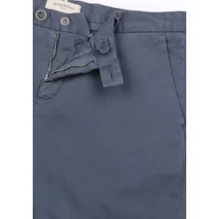 Chinos