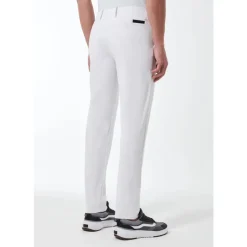 Chinos