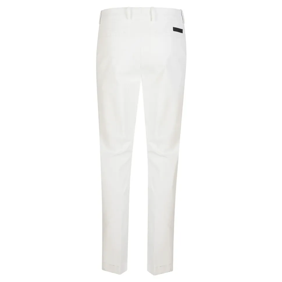 Chinos