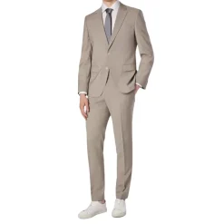 Costume ajusté