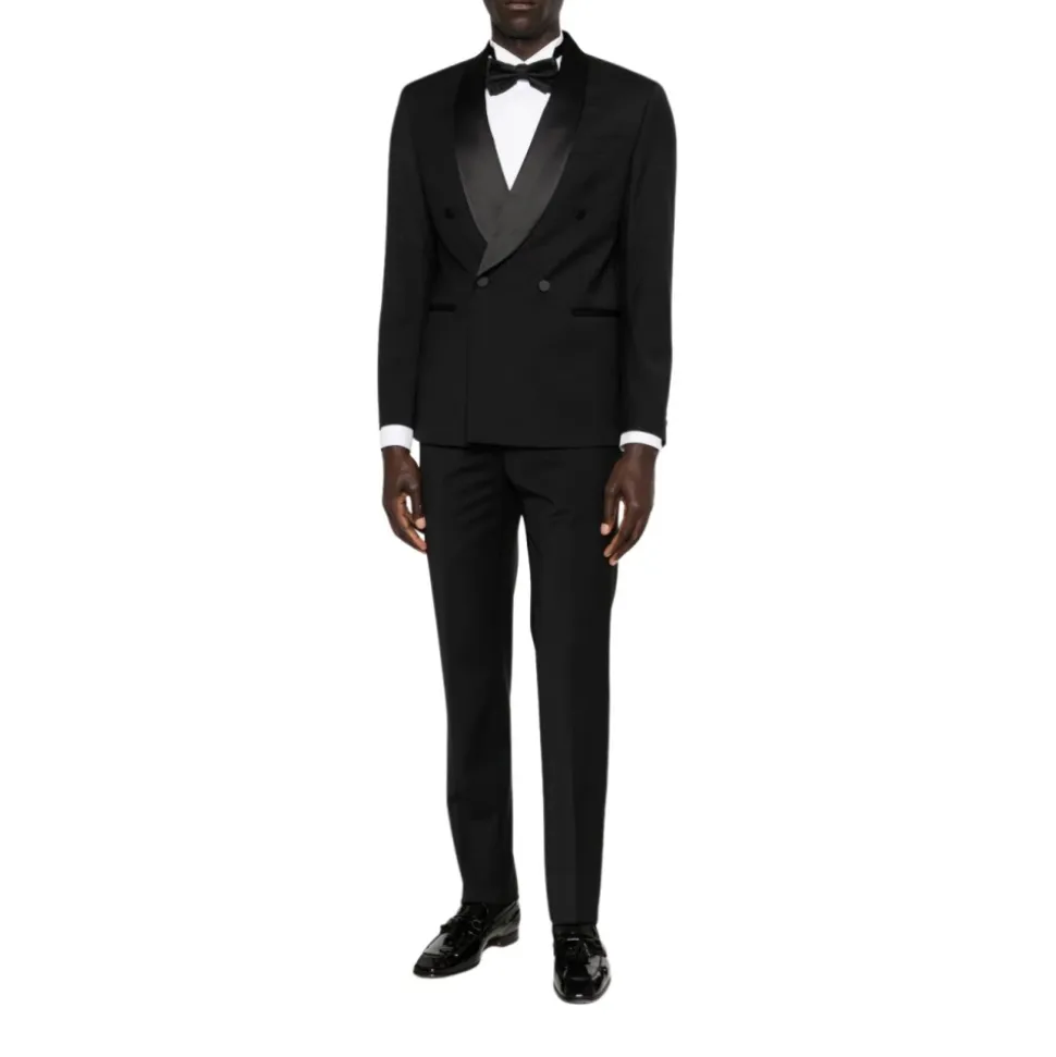 Costume à revers châle