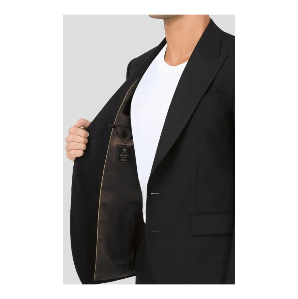 Costume à simple boutonnage