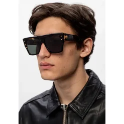 Des lunettes de soleil