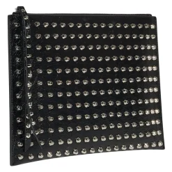 Pochette compacte avec clous décoratifs