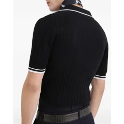 Polos