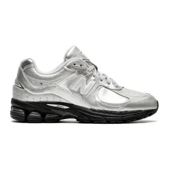 2002R Sneakers