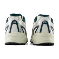 740 Sneaker