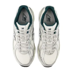 740 Sneaker