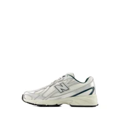 740 Sneaker