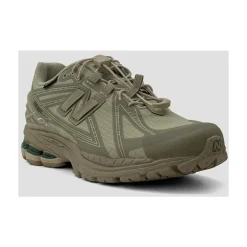 1906 Sneakers