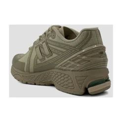 1906 Sneakers