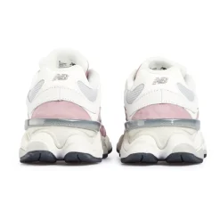 9060 Sneakers
