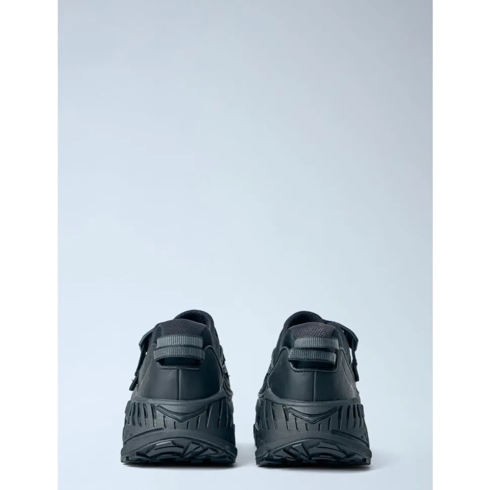 Stinson Breeze Sneakers
