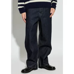 Straight Jeans