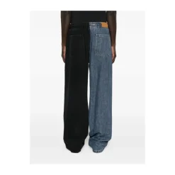 Straight Jeans