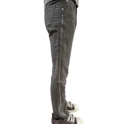 Vega Jeans