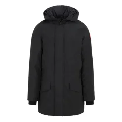 Veste noire pour des aventures par temps froid