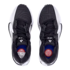 Zoom Freak 5 Basket